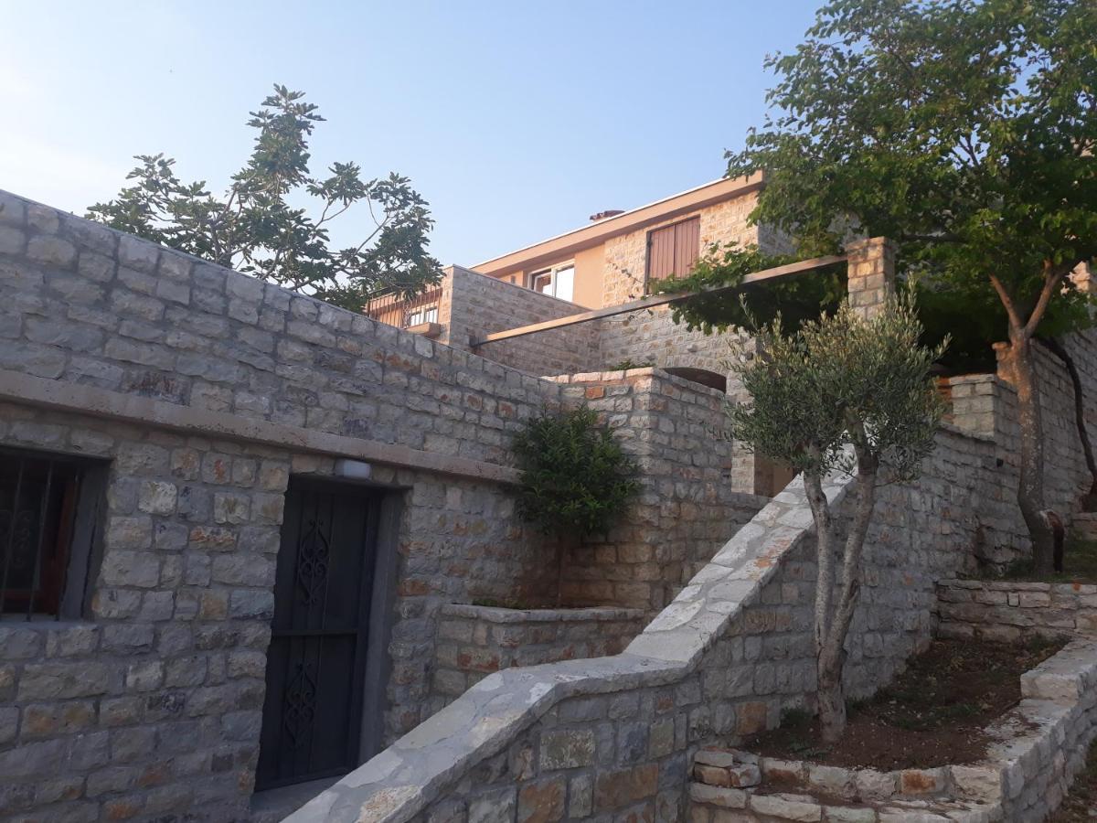 Old Stone Villa Vrba Ilha Sveti Stefan Exterior foto
